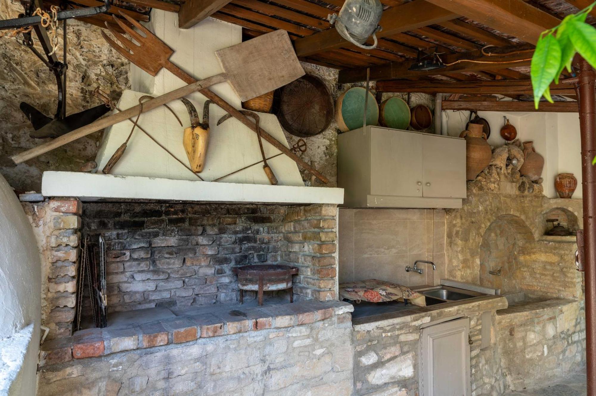House Rachati Zaros Exterior photo